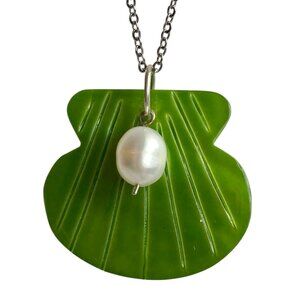 Green Scallop Sea Shell & White Pearl Necklace Freshwater Stainless Steel 18"